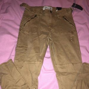 BRAND NEW | Abercrombie & Fitch | Super Skinny